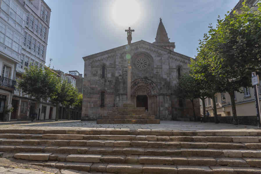 A Coruña 27 - colegiata de Santa María del Campo.jpg